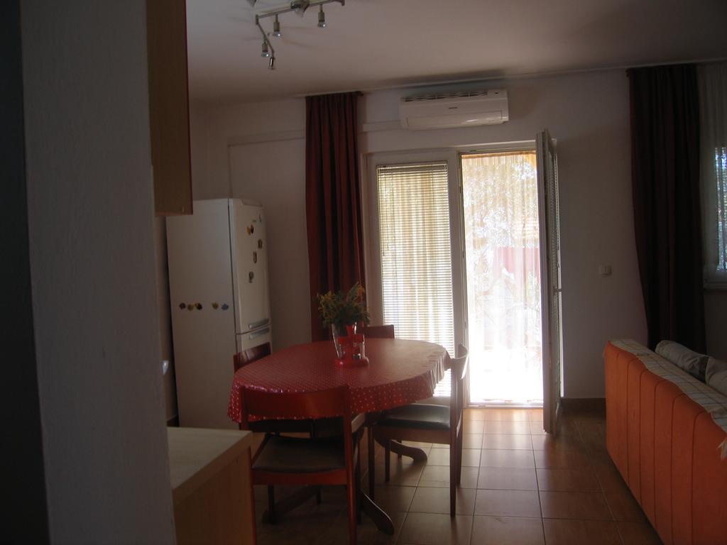 Holiday Home Zeljana คาปริเย ภายนอก รูปภาพ